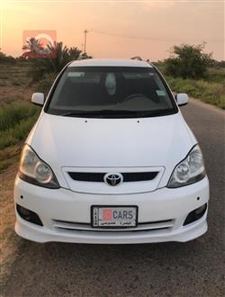 تۆیۆتا ئیپسەم